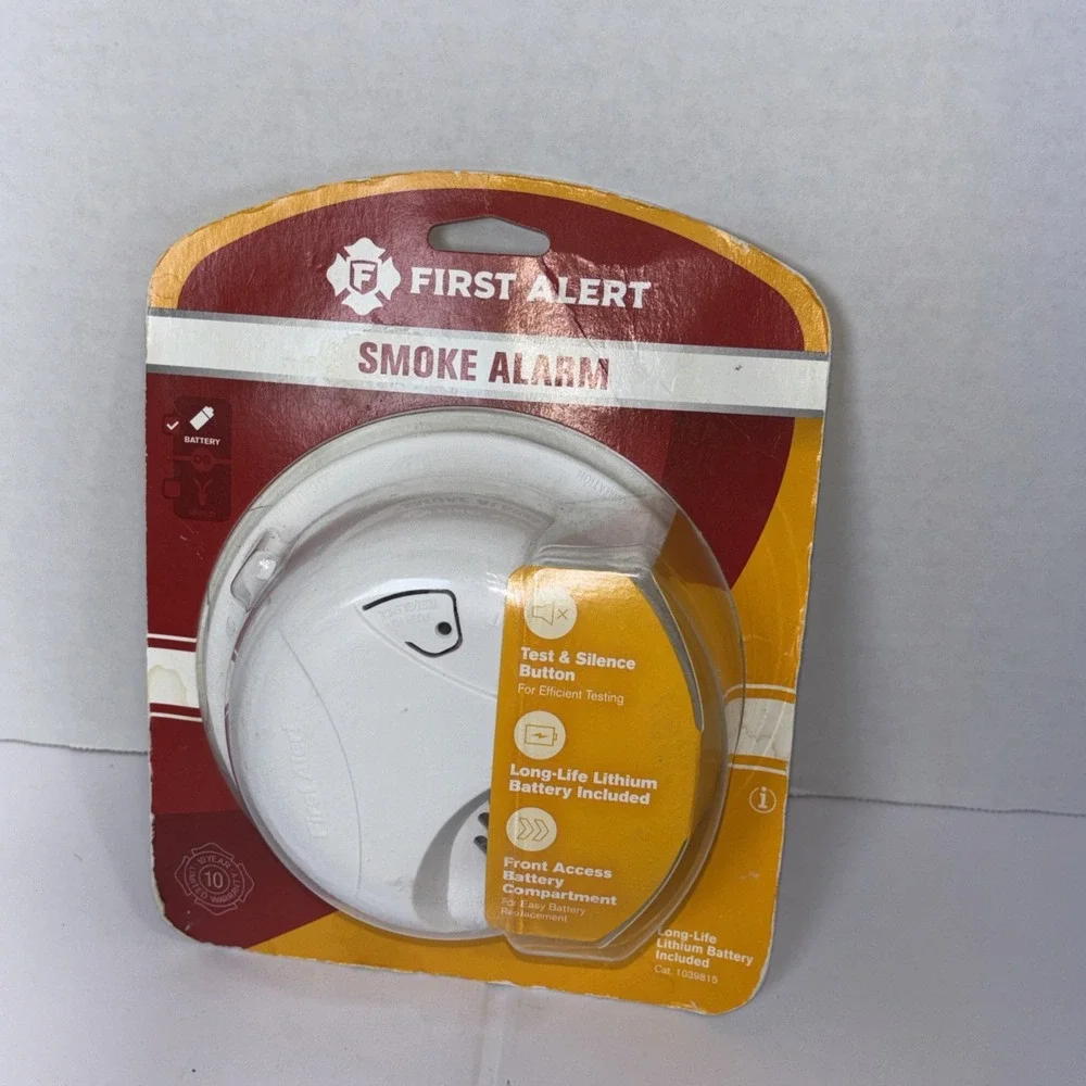 First Alert Battery Operated Long Life Lithium Smoke Detector Alarm